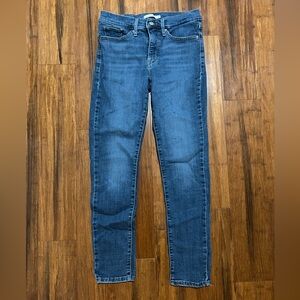 Levi’s 311 shaping skinny jeans size 29